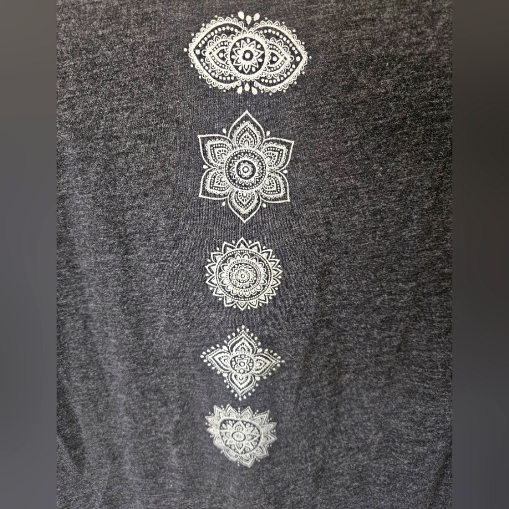 Moab BellaCanvas womens fit tee sz m/l